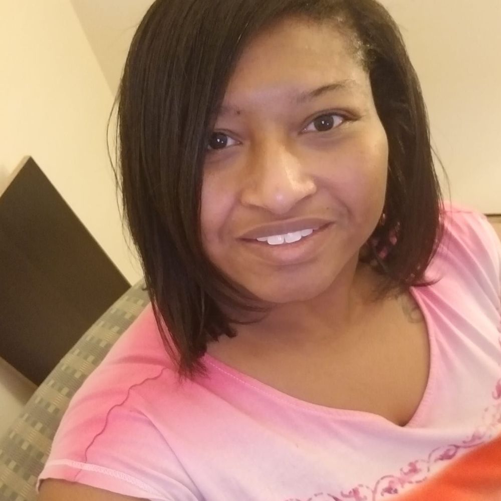 Meet your Posher, Nina